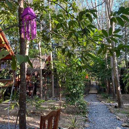 Dahla Lanta Hut Apartment Koh Lanta Bagian luar foto